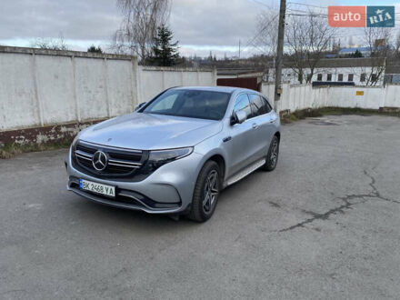 Сірий Мерседес EQC, об'ємом двигуна 0 л та пробігом 70 тис. км за 27800 $, фото 1 на Automoto.ua