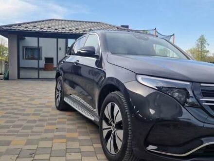 Серый Мерседес EQC, объемом двигателя 0 л и пробегом 80 тыс. км за 38800 $, фото 1 на Automoto.ua