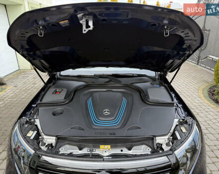 Синій Мерседес EQC, об'ємом двигуна 0 л та пробігом 90 тис. км за 33000 $, фото 127 на Automoto.ua