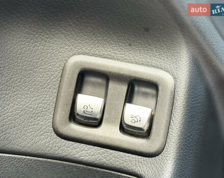 Синій Мерседес EQC, об'ємом двигуна 0 л та пробігом 67 тис. км за 35500 $, фото 36 на Automoto.ua