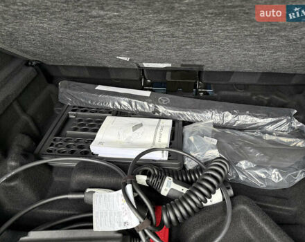 Синій Мерседес EQC, об'ємом двигуна 0 л та пробігом 90 тис. км за 33000 $, фото 122 на Automoto.ua