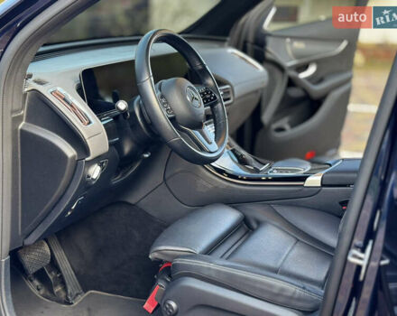 Синій Мерседес EQC, об'ємом двигуна 0 л та пробігом 67 тис. км за 35500 $, фото 39 на Automoto.ua