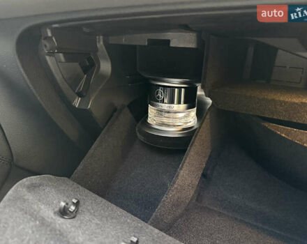 Синій Мерседес EQC, об'ємом двигуна 0 л та пробігом 90 тис. км за 33000 $, фото 124 на Automoto.ua