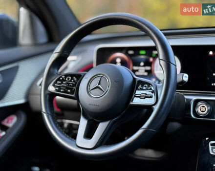 Синій Мерседес EQC, об'ємом двигуна 0 л та пробігом 67 тис. км за 35500 $, фото 24 на Automoto.ua