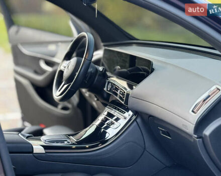 Синій Мерседес EQC, об'ємом двигуна 0 л та пробігом 67 тис. км за 35500 $, фото 31 на Automoto.ua