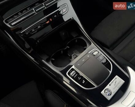 Синий Мерседес EQC, объемом двигателя 0 л и пробегом 40 тыс. км за 37990 $, фото 28 на Automoto.ua