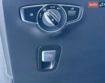 Синий Мерседес EQC, объемом двигателя 0 л и пробегом 119 тыс. км за 34900 $, фото 30 на Automoto.ua