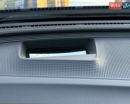 Синий Мерседес EQC, объемом двигателя 0 л и пробегом 119 тыс. км за 34900 $, фото 15 на Automoto.ua