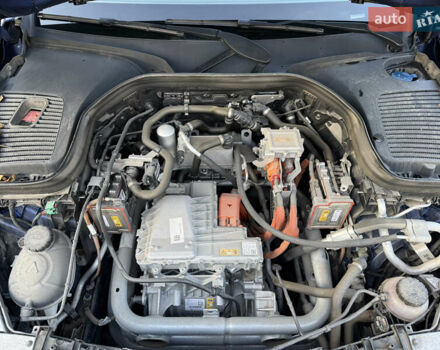 Синий Мерседес EQC, объемом двигателя 0 л и пробегом 119 тыс. км за 34900 $, фото 95 на Automoto.ua