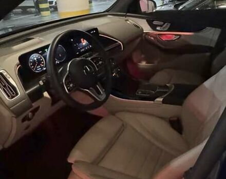 Синий Мерседес EQC, объемом двигателя 0 л и пробегом 24 тыс. км за 43000 $, фото 6 на Automoto.ua