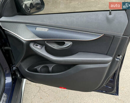 Синій Мерседес EQC, об'ємом двигуна 0 л та пробігом 73 тис. км за 32500 $, фото 10 на Automoto.ua