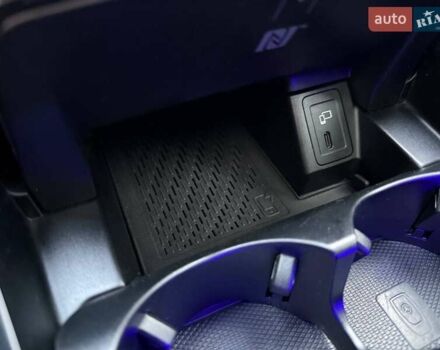 Синий Мерседес EQC, объемом двигателя 0 л и пробегом 38 тыс. км за 38490 $, фото 27 на Automoto.ua