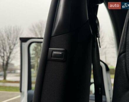 Белый Мерседес EQV, объемом двигателя 0 л и пробегом 172 тыс. км за 35900 $, фото 36 на Automoto.ua