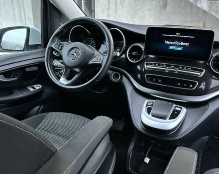 Белый Мерседес EQV, объемом двигателя 0 л и пробегом 70 тыс. км за 37900 $, фото 19 на Automoto.ua