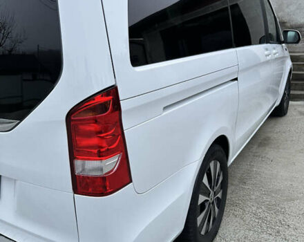 Белый Мерседес EQV, объемом двигателя 0 л и пробегом 70 тыс. км за 37900 $, фото 9 на Automoto.ua