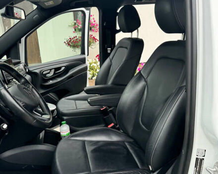 Белый Мерседес EQV, объемом двигателя 0 л и пробегом 165 тыс. км за 37900 $, фото 11 на Automoto.ua