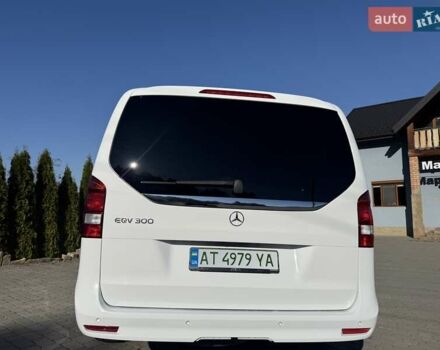 Мерседес EQV 2023 в Косове на Automoto.ua Белый Мерседес EQV, объемом двигателя 0 л и пробегом 55 тыс. км за 55000 $, фото 3 на Automoto.ua