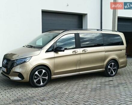 Бежевый Мерседес EQV, объемом двигателя 0 л и пробегом 2 тыс. км за 68000 $, фото 1 на Automoto.ua