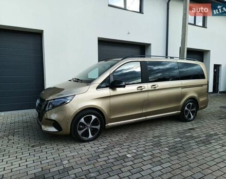 Бежевый Мерседес EQV, объемом двигателя 0 л и пробегом 2 тыс. км за 68000 $, фото 4 на Automoto.ua