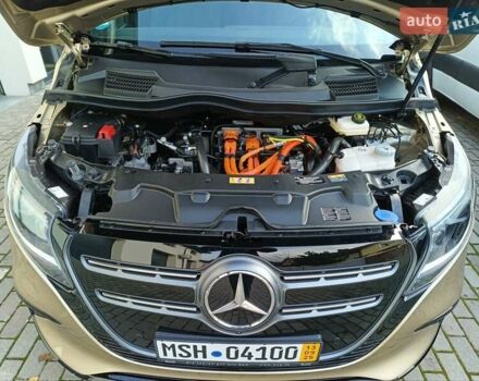 Бежевый Мерседес EQV, объемом двигателя 0 л и пробегом 2 тыс. км за 68000 $, фото 45 на Automoto.ua