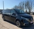 Черный Мерседес EQV, объемом двигателя 0 л и пробегом 133 тыс. км за 27900 $, фото 1 на Automoto.ua