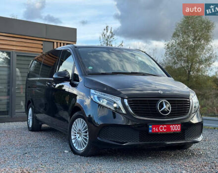 Мерседес EQV 2021 у Дрогобичі на Automoto.ua Чорний Мерседес EQV, об'ємом двигуна 0 л та пробігом 8 тис. км за 49900 $, фото 5 на Automoto.ua
