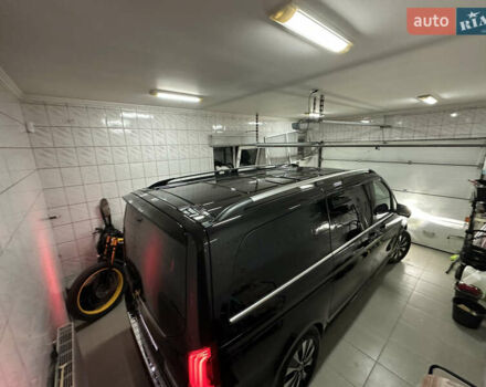 Черный Мерседес EQV, объемом двигателя 0 л и пробегом 62 тыс. км за 48500 $, фото 31 на Automoto.ua