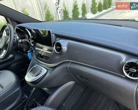 Черный Мерседес EQV, объемом двигателя 0 л и пробегом 62 тыс. км за 48500 $, фото 12 на Automoto.ua