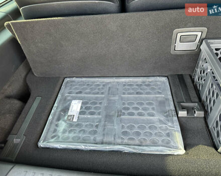 Черный Мерседес EQV, объемом двигателя 0 л и пробегом 62 тыс. км за 48500 $, фото 26 на Automoto.ua