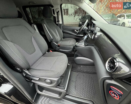 Чорний Мерседес EQV, об'ємом двигуна 0 л та пробігом 28 тис. км за 46900 $, фото 27 на Automoto.ua