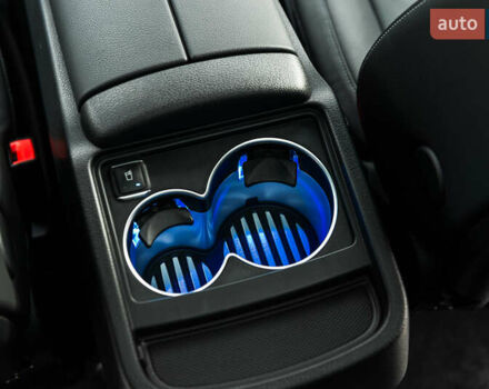 Черный Мерседес EQV, объемом двигателя 0 л и пробегом 12 тыс. км за 94500 $, фото 40 на Automoto.ua