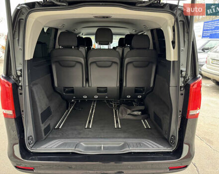 Чорний Мерседес EQV, об'ємом двигуна 0 л та пробігом 28 тис. км за 46900 $, фото 57 на Automoto.ua