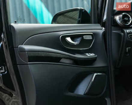 Черный Мерседес EQV, объемом двигателя 0 л и пробегом 12 тыс. км за 94500 $, фото 25 на Automoto.ua