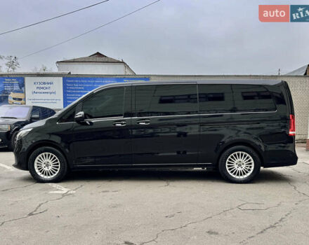 Чорний Мерседес EQV, об'ємом двигуна 0 л та пробігом 28 тис. км за 46900 $, фото 7 на Automoto.ua