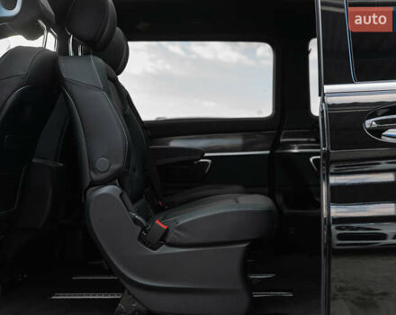 Черный Мерседес EQV, объемом двигателя 0 л и пробегом 12 тыс. км за 94500 $, фото 31 на Automoto.ua