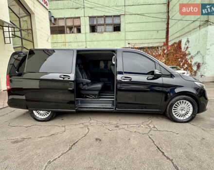 Чорний Мерседес EQV, об'ємом двигуна 0 л та пробігом 28 тис. км за 46900 $, фото 48 на Automoto.ua