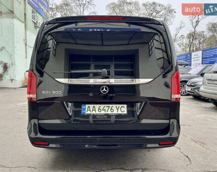 Чорний Мерседес EQV, об'ємом двигуна 0 л та пробігом 28 тис. км за 46900 $, фото 6 на Automoto.ua