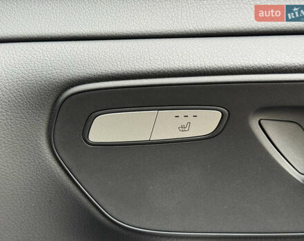 Чорний Мерседес EQV, об'ємом двигуна 0 л та пробігом 28 тис. км за 46900 $, фото 26 на Automoto.ua