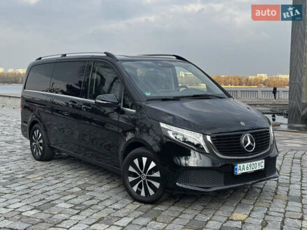 Мерседес EQV 2020 в Киеве на Automoto.ua Черный Мерседес EQV, объемом двигателя 0 л и пробегом 64 тыс. км за 39800 $, фото 1 на Automoto.ua
