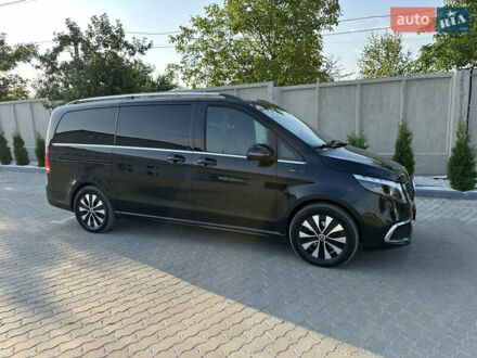Мерседес EQV 2021 у Рівному на Automoto.ua Чорний Мерседес EQV, об'ємом двигуна 0 л та пробігом 62 тис. км за 48500 $, фото 1 на Automoto.ua