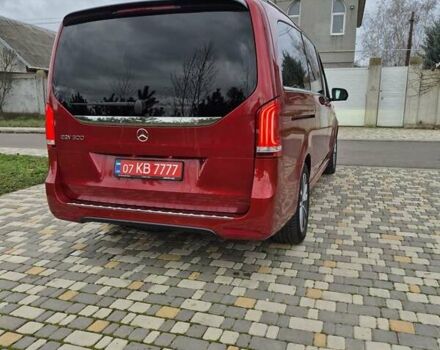 Красный Мерседес EQV, объемом двигателя 0 л и пробегом 27 тыс. км за 42999 $, фото 17 на Automoto.ua