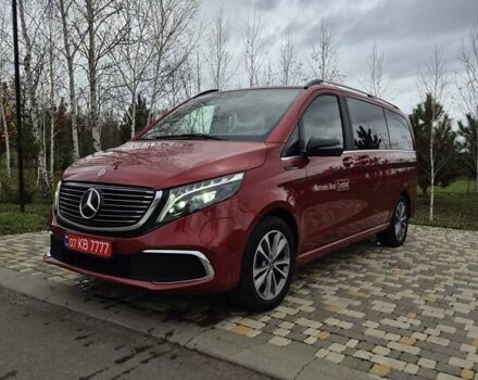 Красный Мерседес EQV, объемом двигателя 0 л и пробегом 27 тыс. км за 42999 $, фото 5 на Automoto.ua