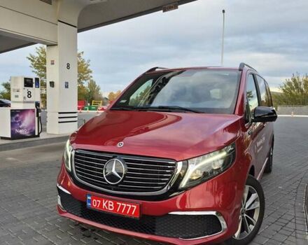 Красный Мерседес EQV, объемом двигателя 0 л и пробегом 26 тыс. км за 43000 $, фото 1 на Automoto.ua
