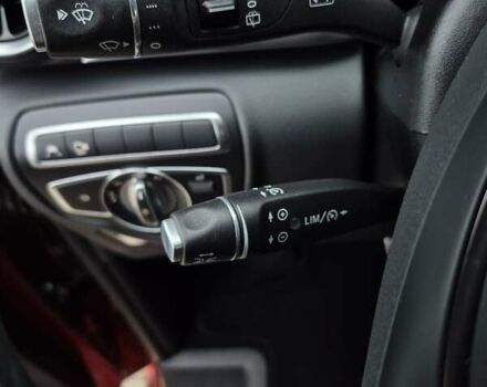 Красный Мерседес EQV, объемом двигателя 0 л и пробегом 27 тыс. км за 42999 $, фото 25 на Automoto.ua