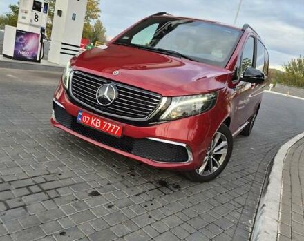Красный Мерседес EQV, объемом двигателя 0 л и пробегом 26 тыс. км за 43000 $, фото 3 на Automoto.ua