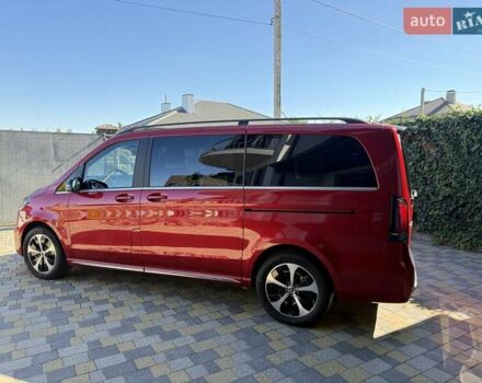 Красный Мерседес EQV, объемом двигателя 0 л и пробегом 3 тыс. км за 70938 $, фото 1 на Automoto.ua