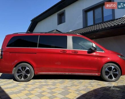 Красный Мерседес EQV, объемом двигателя 0 л и пробегом 3 тыс. км за 70938 $, фото 38 на Automoto.ua