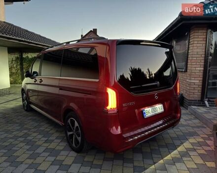 Красный Мерседес EQV, объемом двигателя 0 л и пробегом 3 тыс. км за 70938 $, фото 53 на Automoto.ua