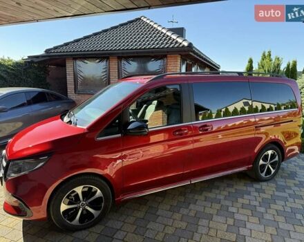 Красный Мерседес EQV, объемом двигателя 0 л и пробегом 3 тыс. км за 70938 $, фото 33 на Automoto.ua