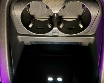 Красный Мерседес EQV, объемом двигателя 0 л и пробегом 3 тыс. км за 70938 $, фото 64 на Automoto.ua